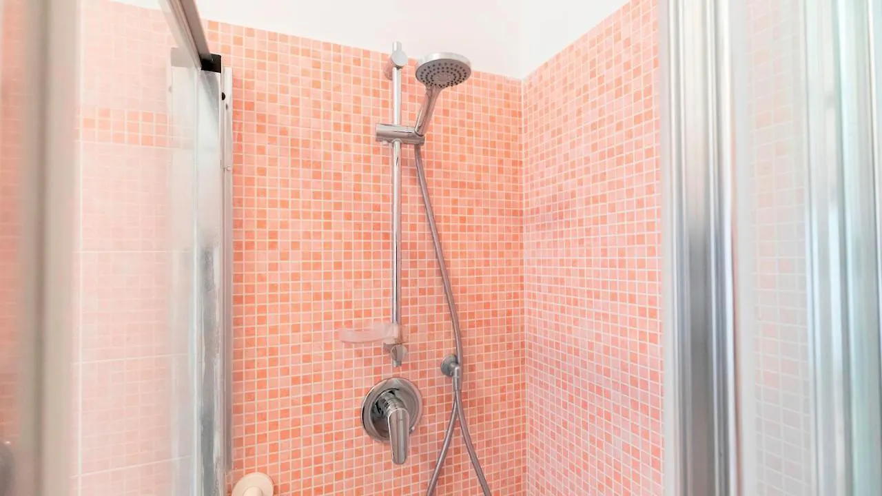 Italianway - Uguzzone 21 Apartment Milan Italy